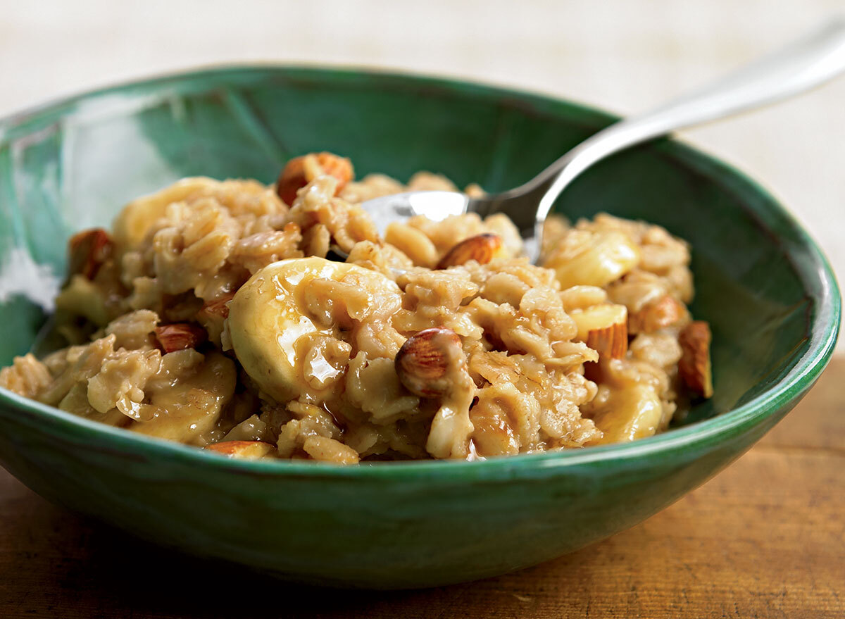 Oatmeal with peanut butter and banana recipe