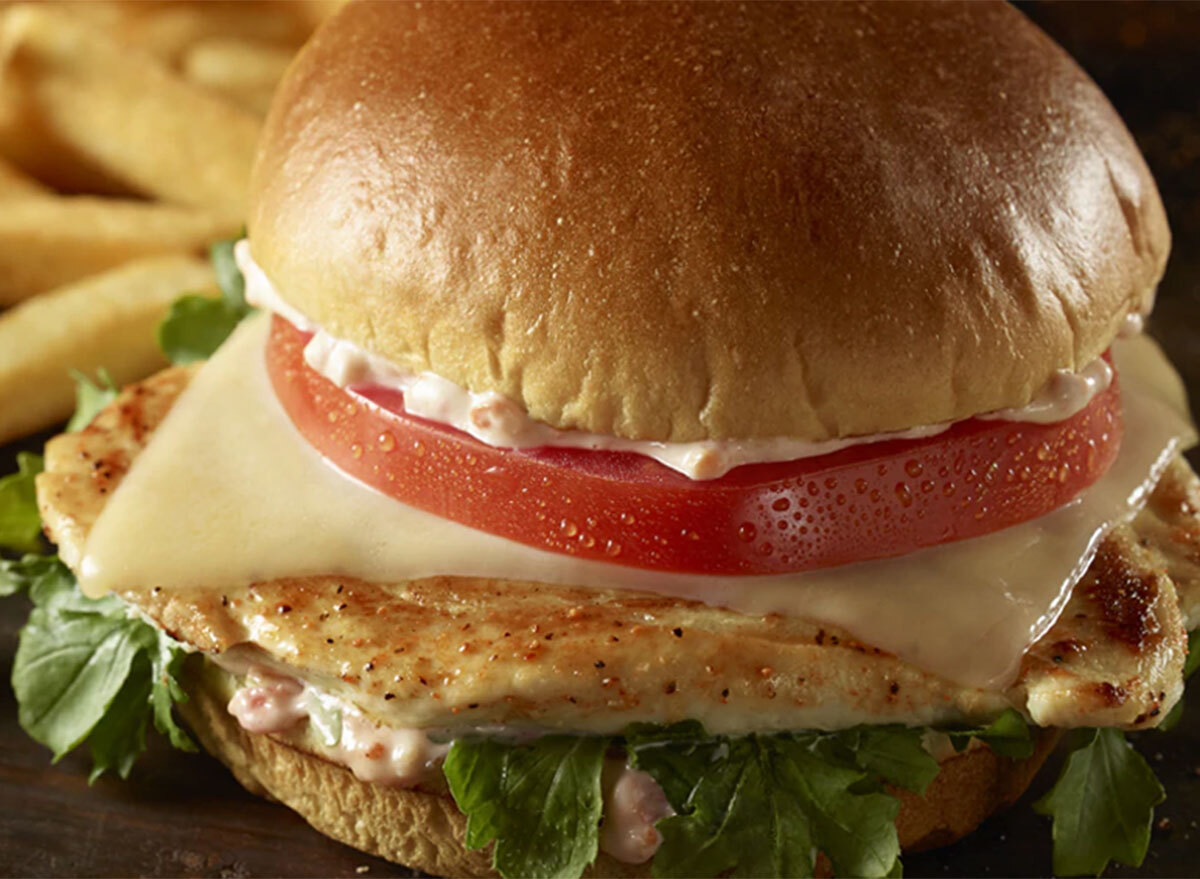 longhorn steakhouse grilled chicken sandwich