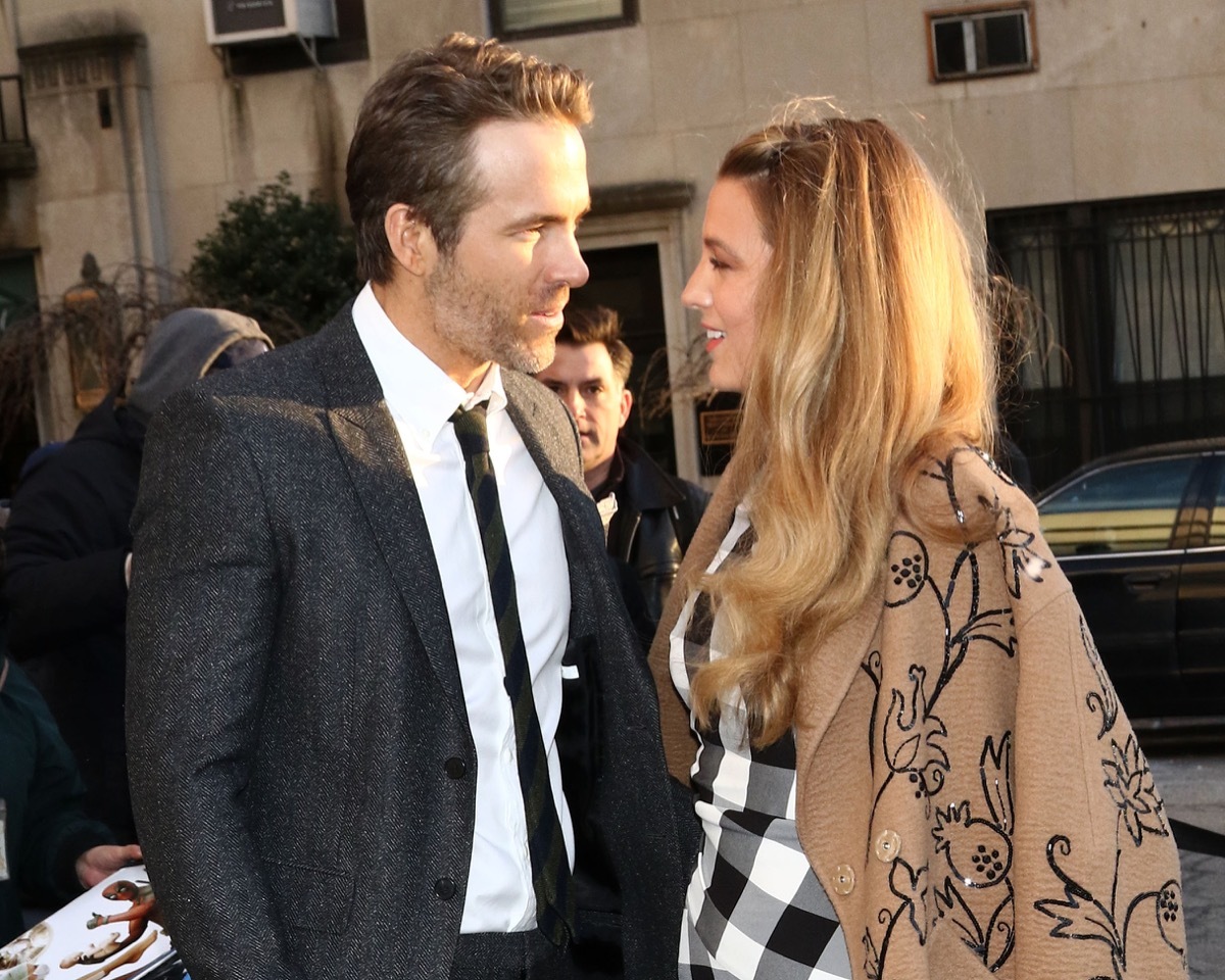 blake lively and ryan reynolds talking