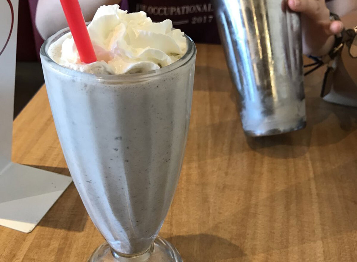 smashburger oreo milkshake