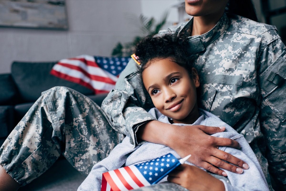 military army mom and daughter