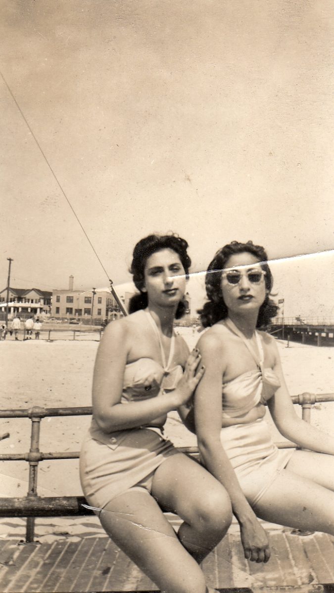 1940s women on beach in bikinis