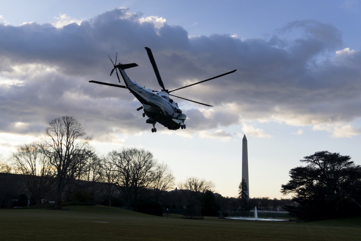 marine one helicopter over washington dc