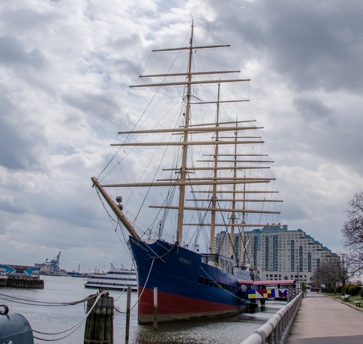 Moshulu ship restaurant in Philadelphia