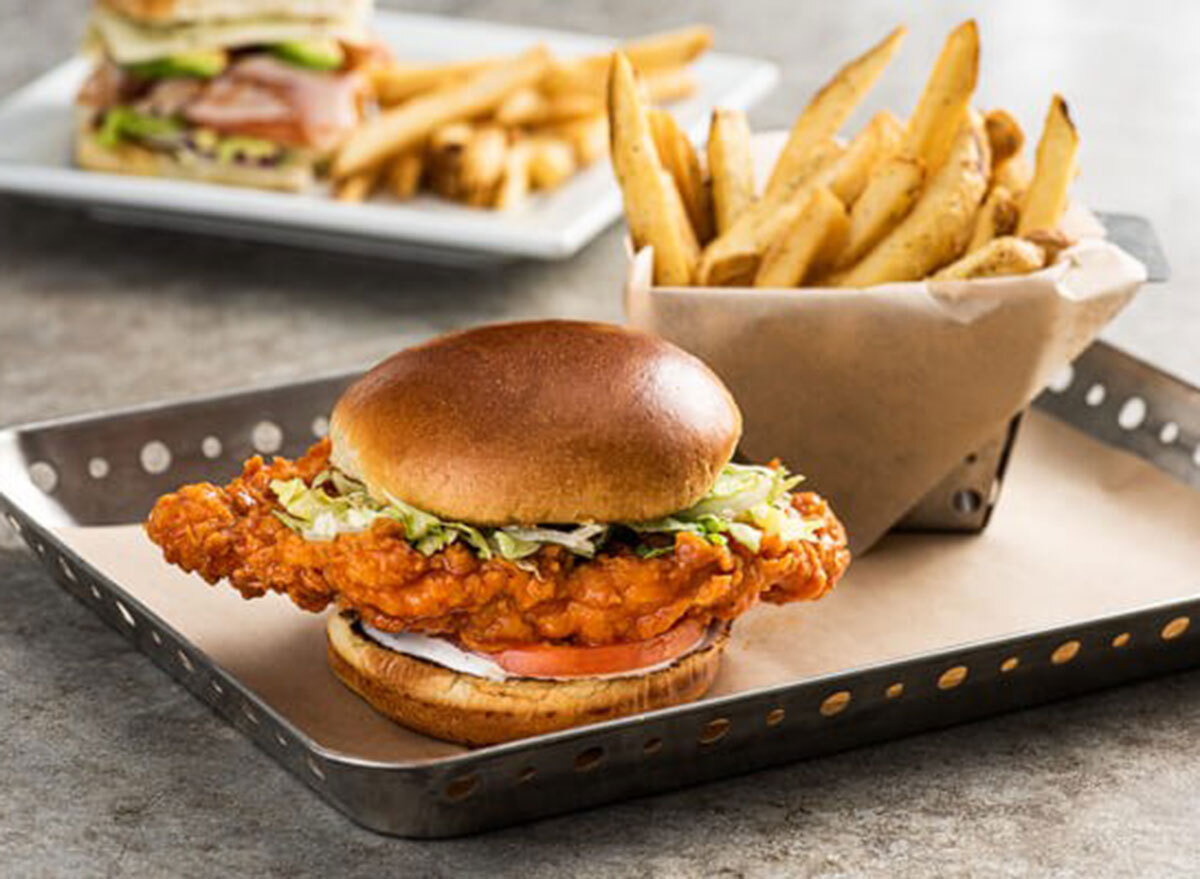 chilis buffalo chicken ranch sandwich