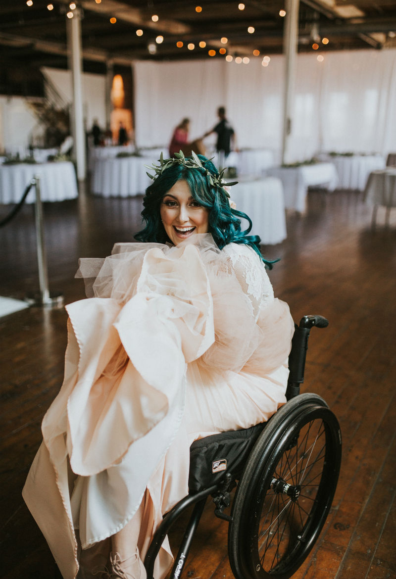 this-paralyzed-bride-decided-to-learn-to-walk-again-for-her-wedding-05