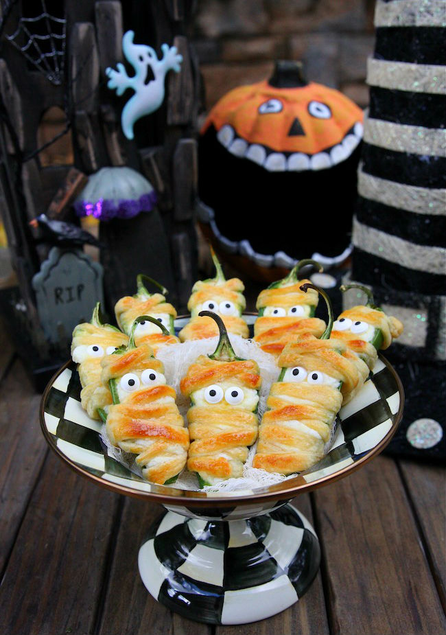 creative-pinterest-perfect-snacks-for-a-halloween-party-01