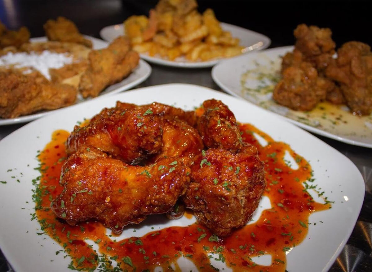 plate of chicken wings