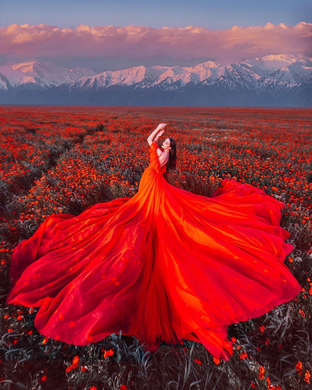 Photographer Shoots Dreamy Gowns Against Jaw-Dropping Scenery #5 | Her Beauty