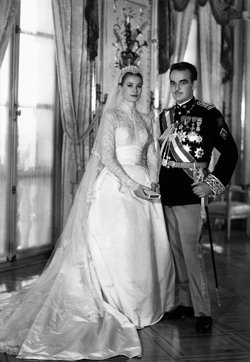 GRACE KELLY and PRINCE RAINIER III PRINCE at wedding in 1956