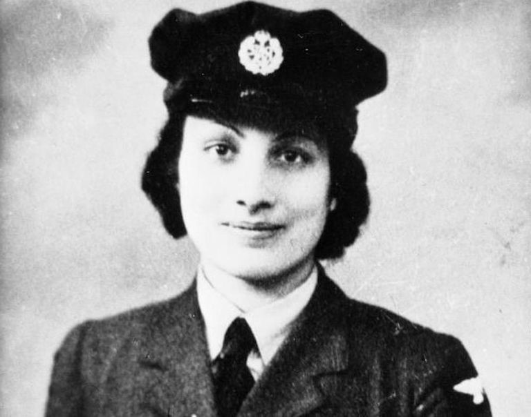  Noor Inayat Khan | 10 Of The World's Most famous Female Spies | Her Beauty