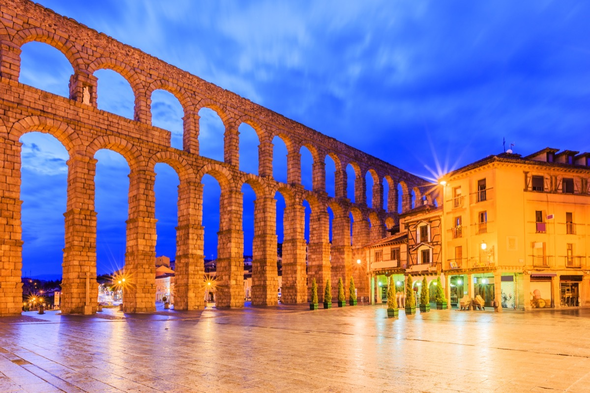 the roman aqueduct in segovia spain