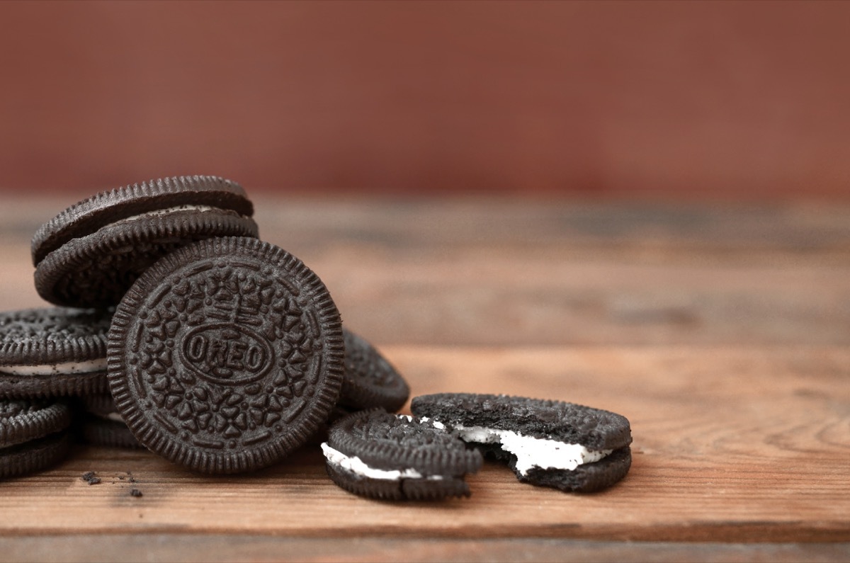 oreo cookies on wooden platter