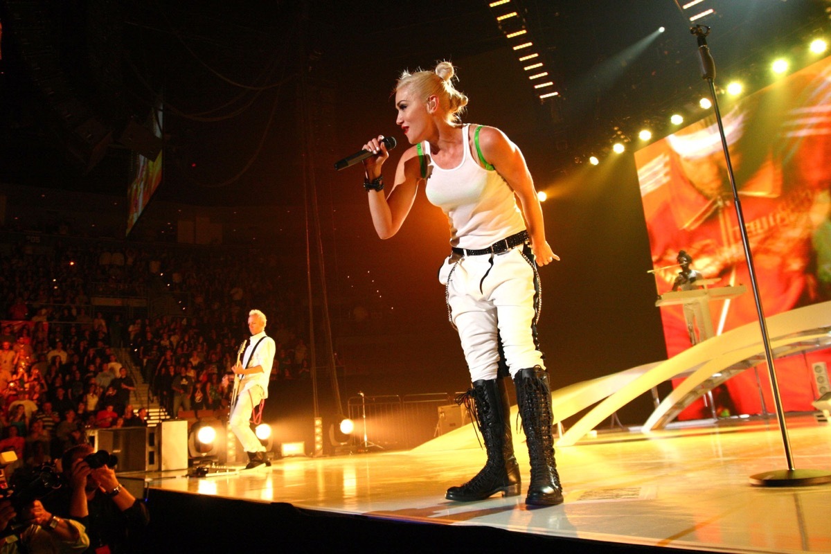 no doubt performing on stage gwen stefani, best breakup songs