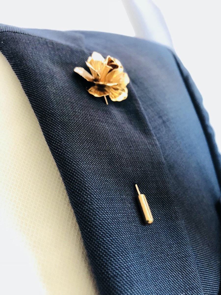 gold flower lapel pin