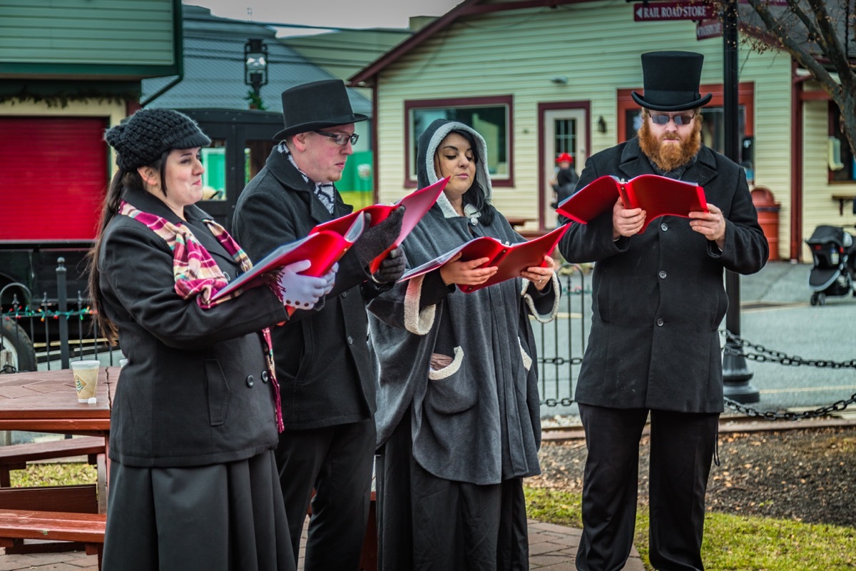 Lancaster, Pennsylvania Christmas towns in America