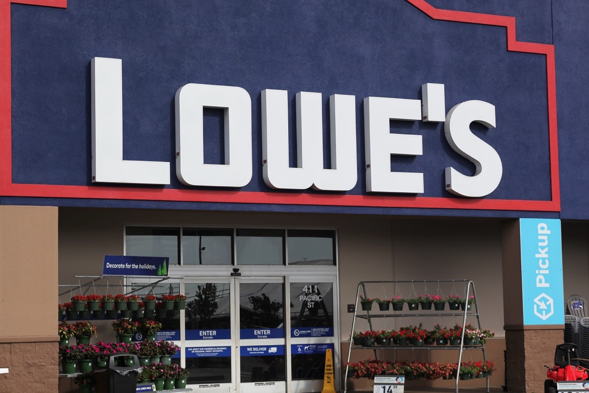 lowe's home improvement store