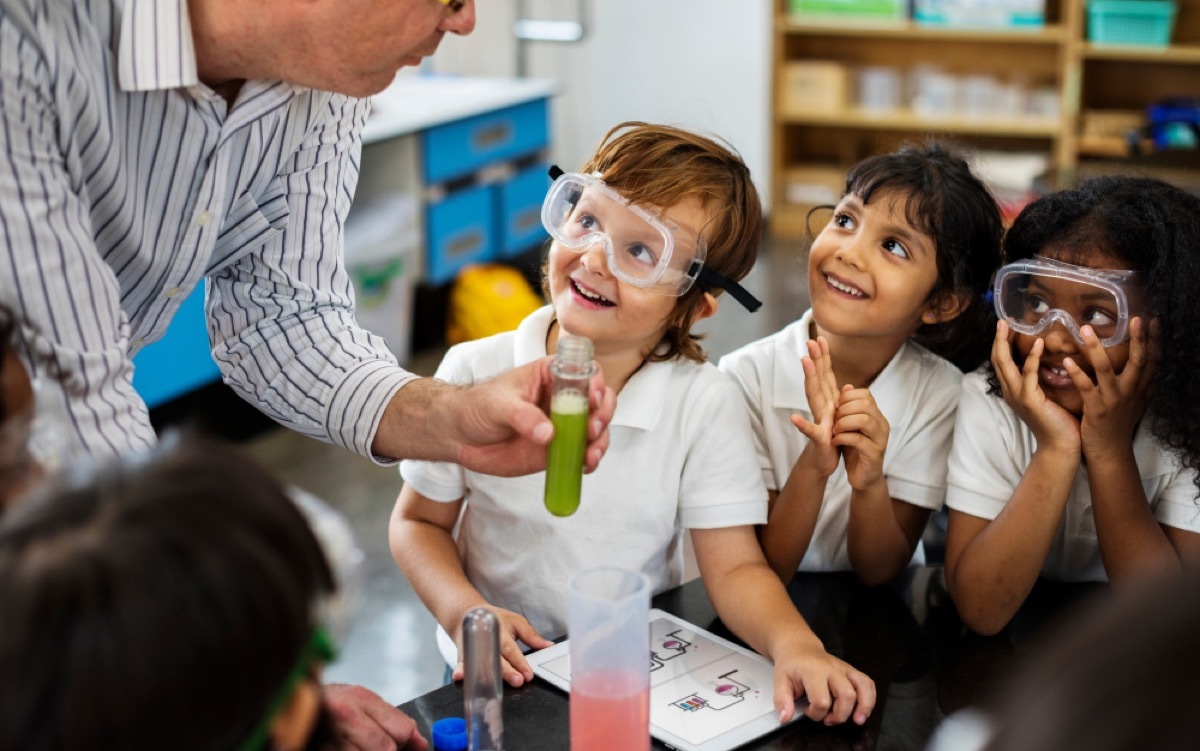 teacher in chemistry lab, things you should never say to a teacher