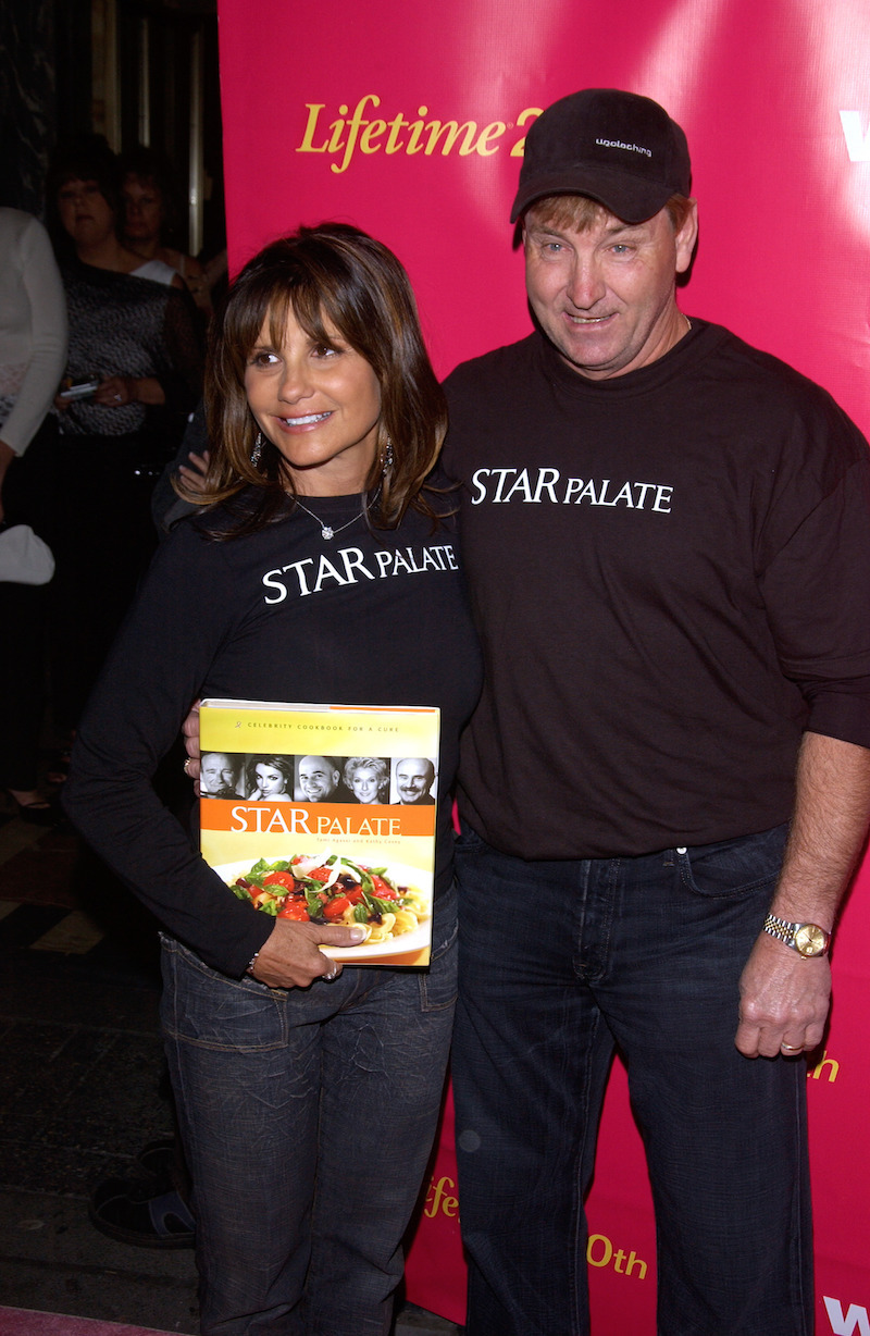 Lynne and Jamie Spears at a Lifetime event in 2004