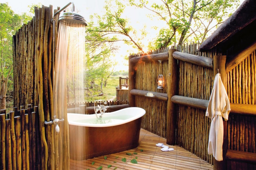 Eye-Catching-Tropical-Bathroom-Ideas-04