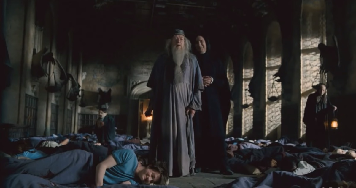 alan rickman and michael gambon pranking daniel radcliffe, celebrity pranksters