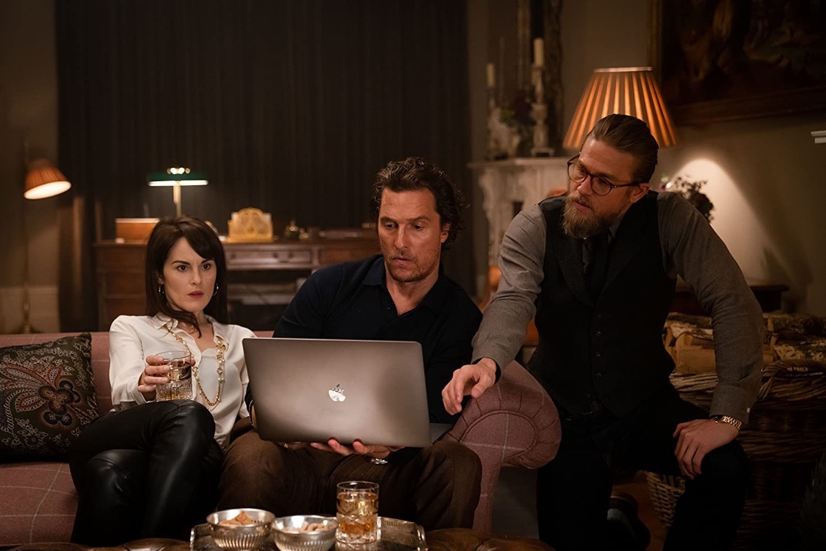 Michelle Dockery, Matthew McConaughey, and Charlie Hunnam in The Gentlemen