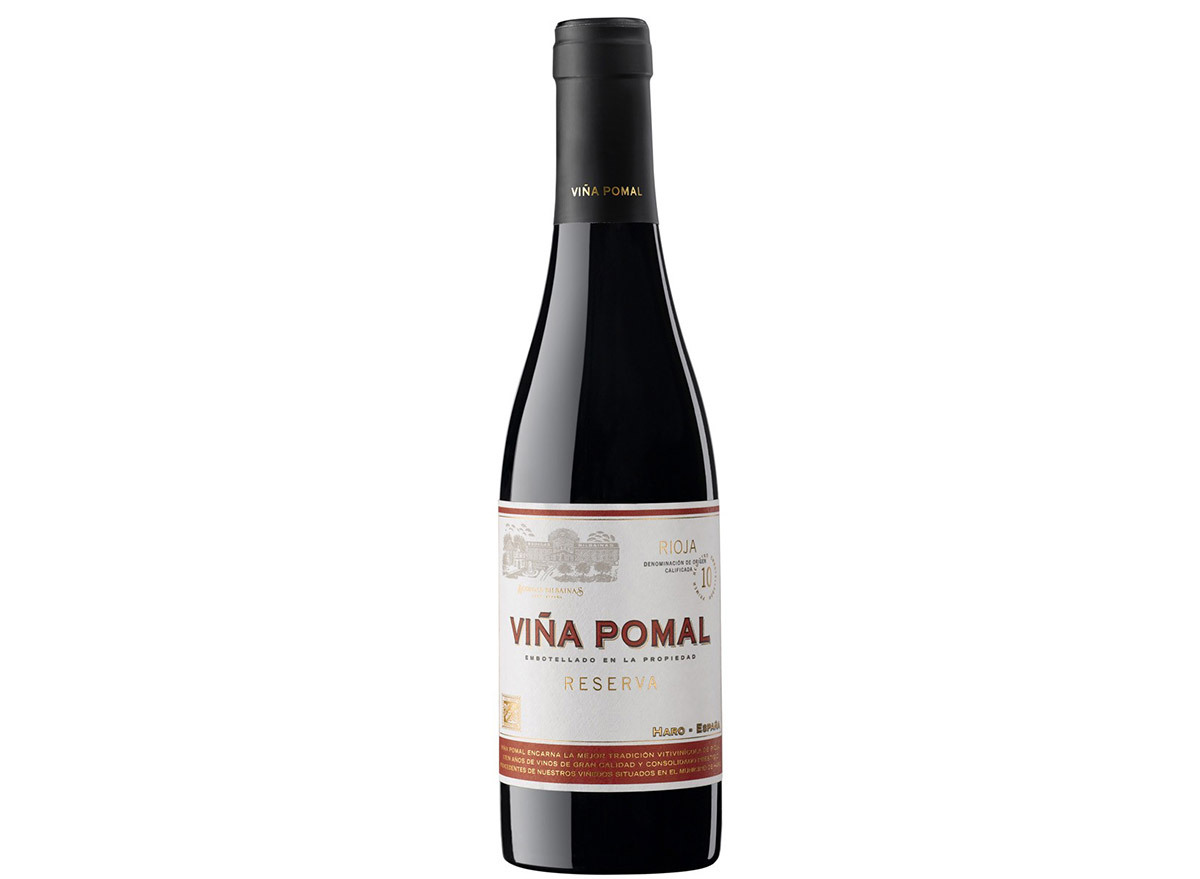 vina pomal in bottle