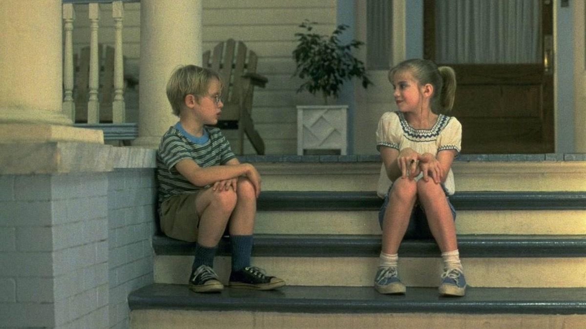 Macaulay Culkin and Anna Chlumsky in My Girl