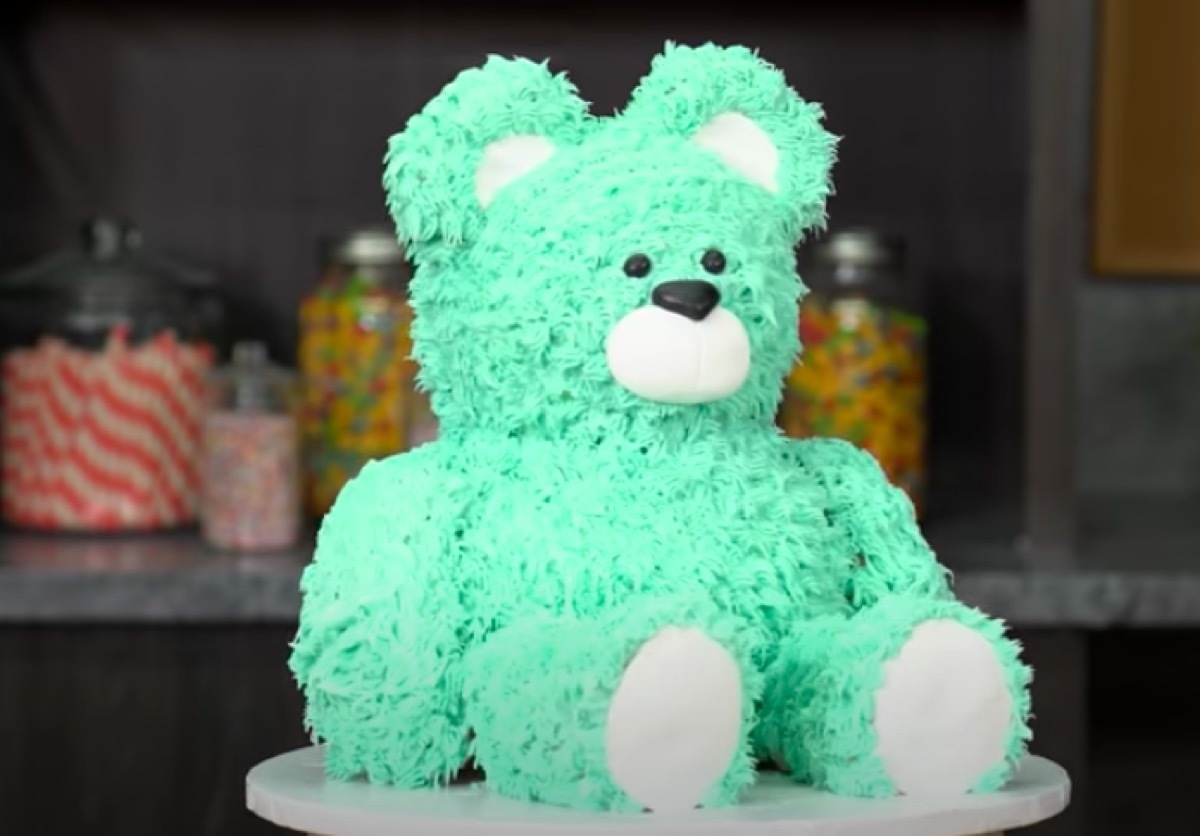 Cake Boss bear cake