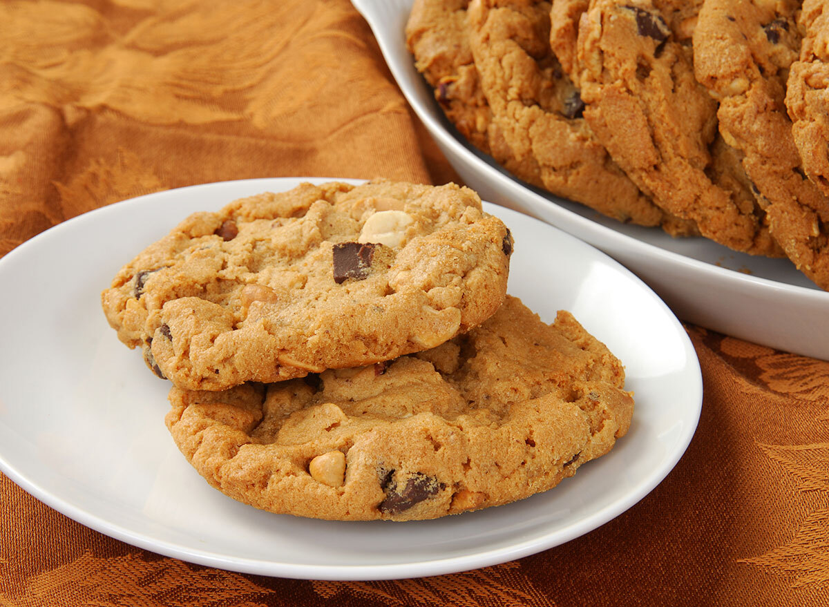 peanut butter chocolate chip cookies